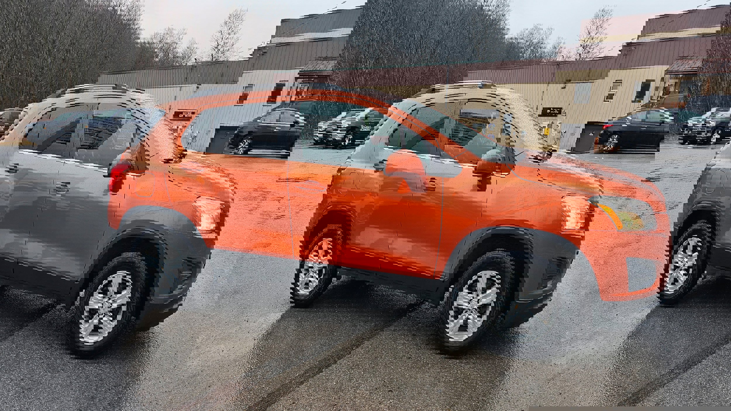 Used 2015 Chevrolet Trax LT w/ LT Sun and Sound Package image 6