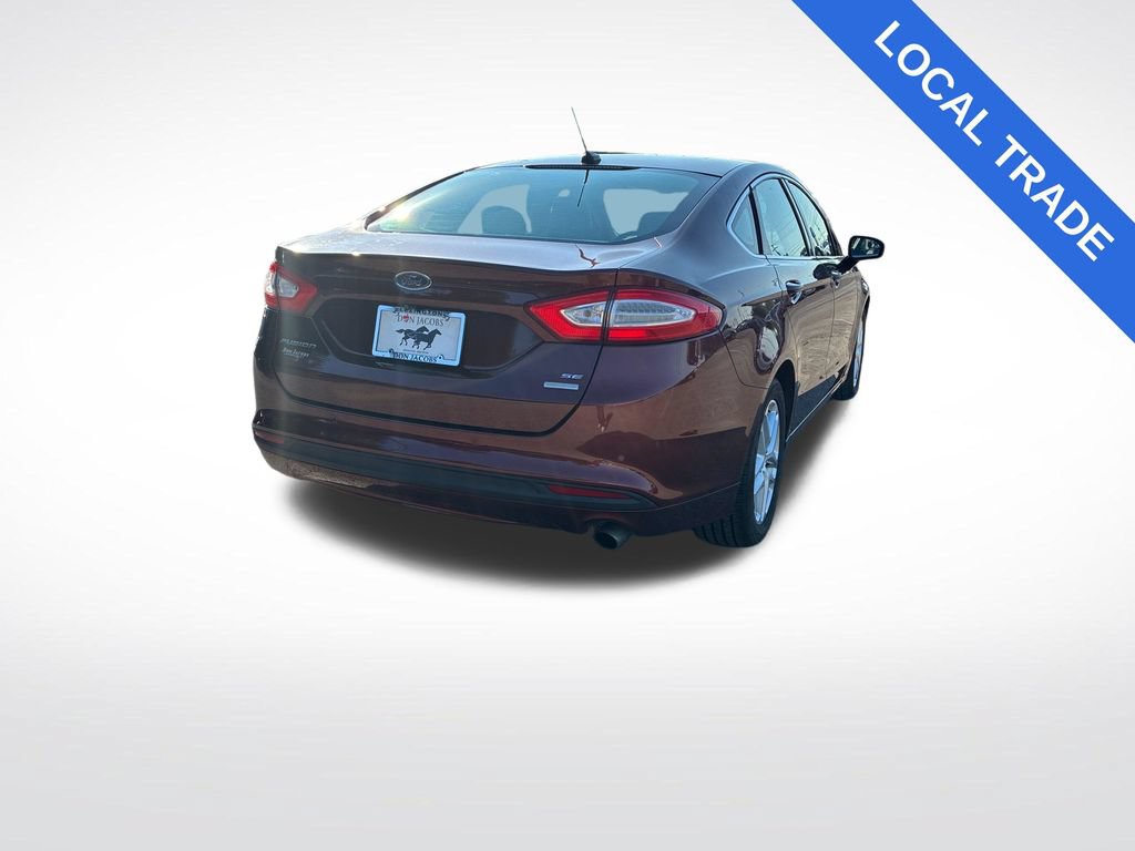 Used 2016 Ford Fusion SE w/ Equipment Group 202A FWD image 3