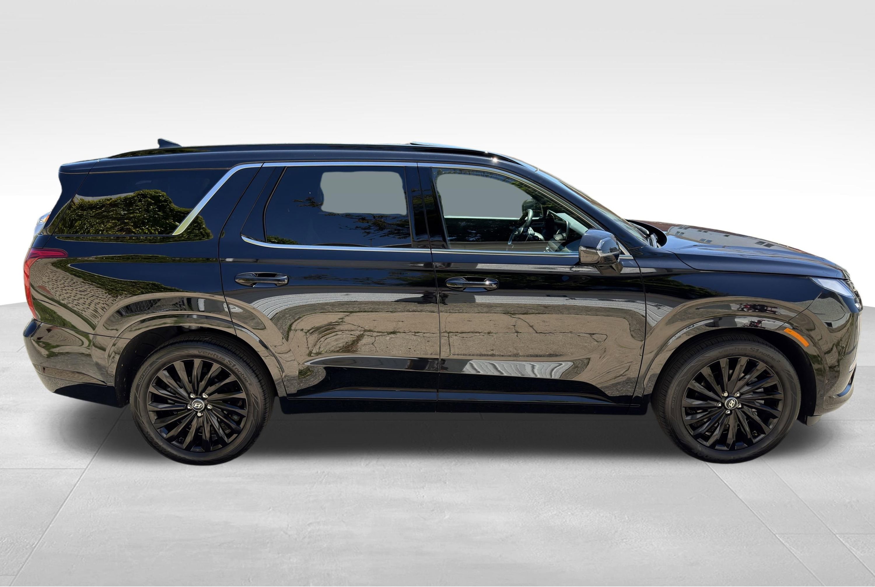 Used 2025 Hyundai Palisade Calligraphy AWD/4WD image 4