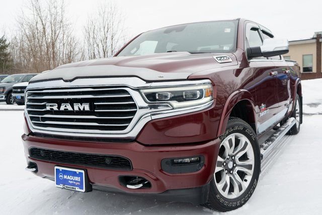 Used 2022 RAM 1500 Limited w/ Body-Colour Bumper Group
