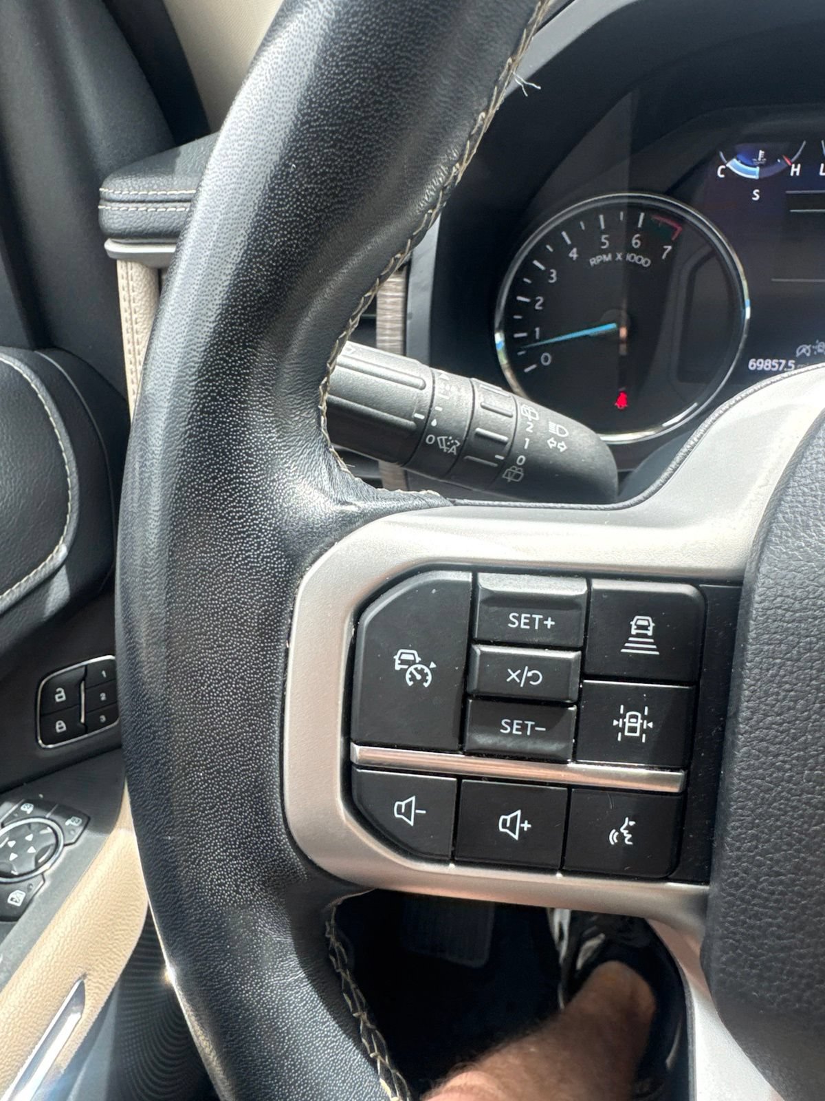 Used 2024 Ford Expedition Max Limited AWD/4WD image 27