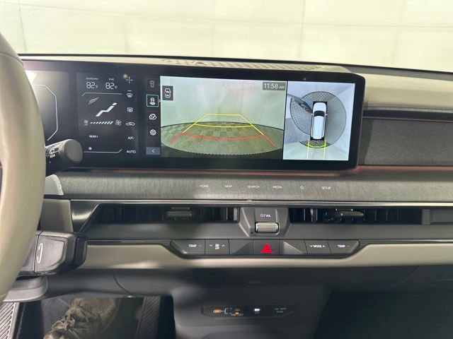 Used 2024 Kia EV9 Land image 22