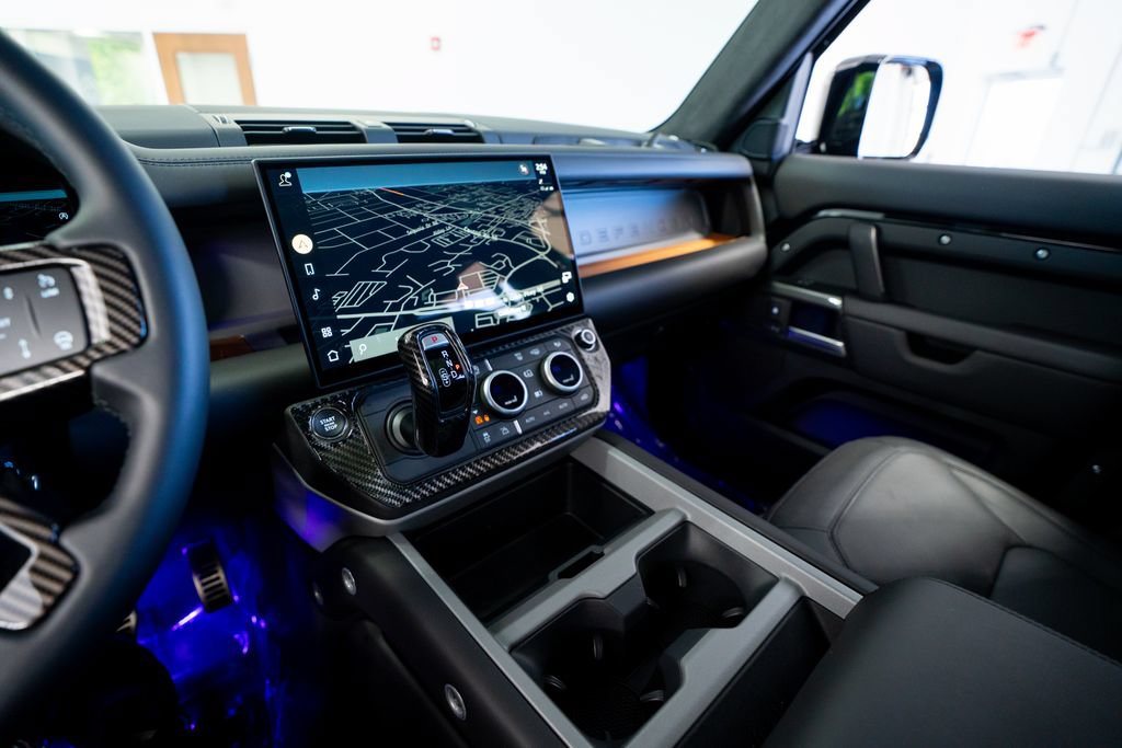 Used 2026 Land Rover Defender 130 X AWD/4WD image 43