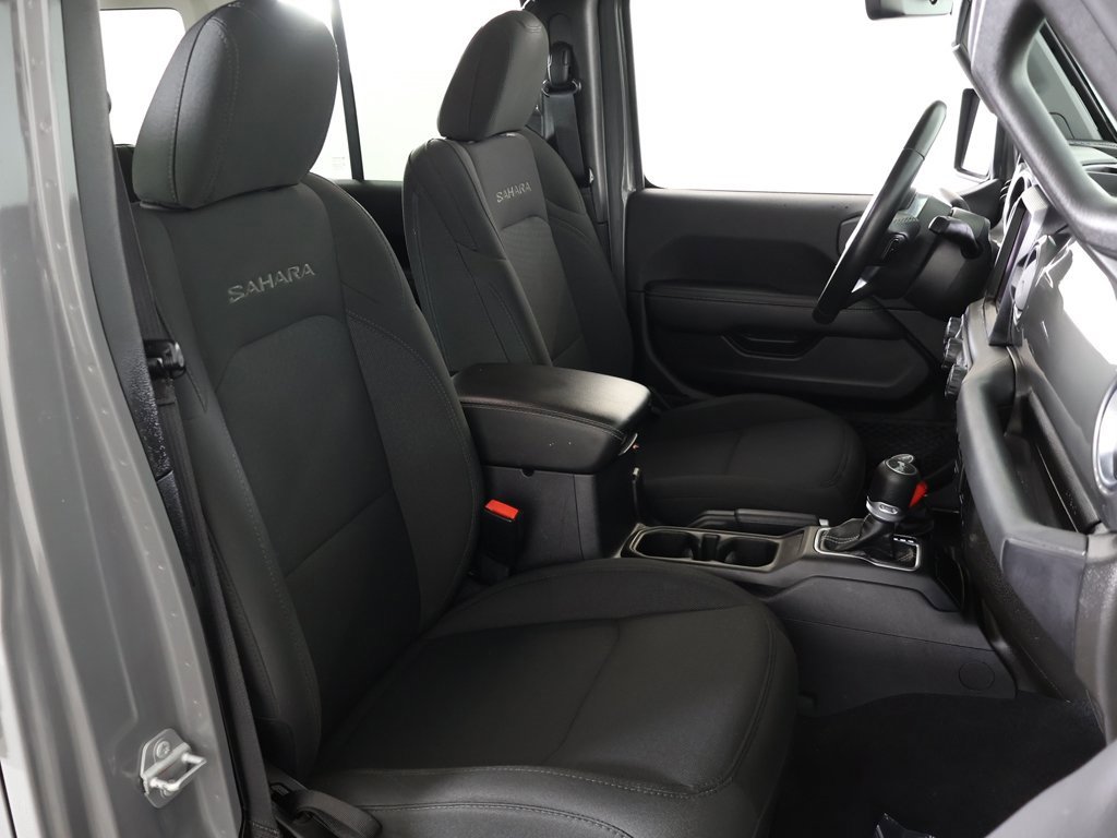 Used 2021 Jeep Wrangler Unlimited Sahara w/ Uconnect 4C Nav & Sound Group image 28