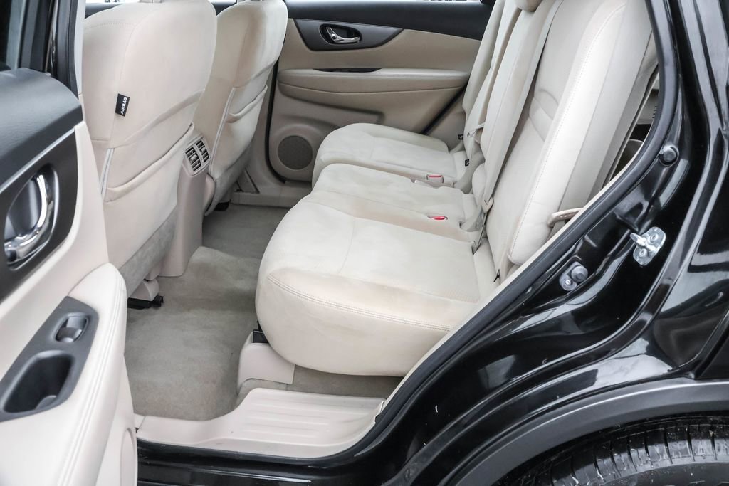 Used 2015 Nissan Rogue S image 26