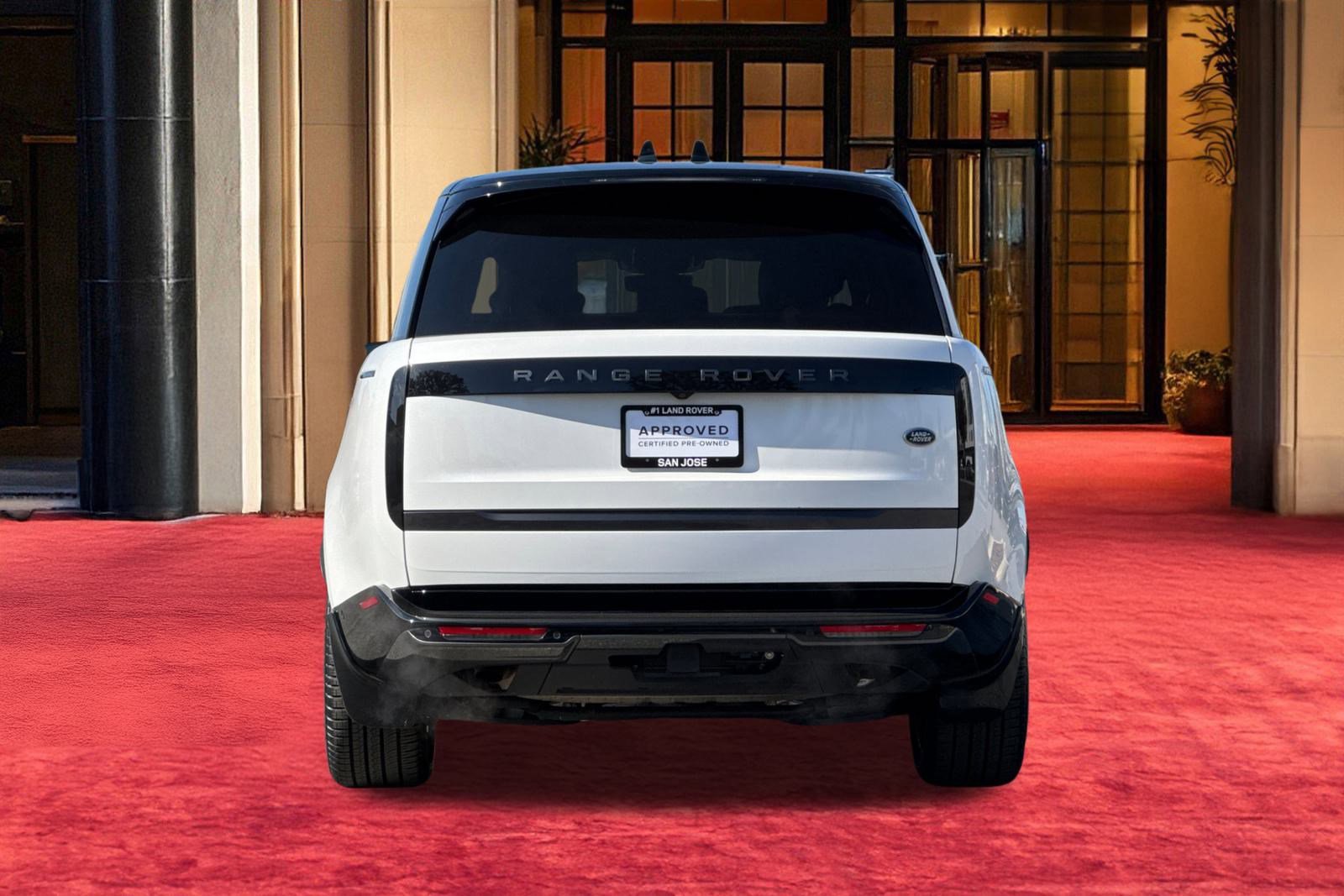 Certified 2023 Land Rover Range Rover SE image 11