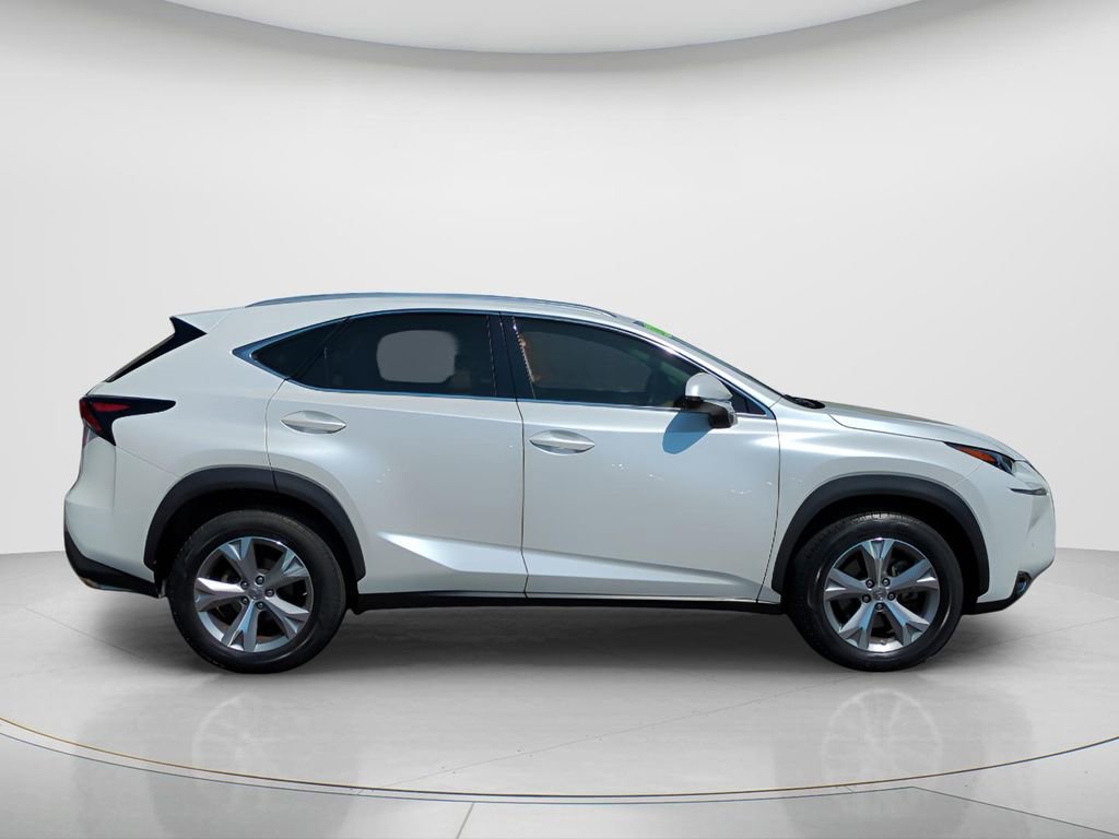 Used 2017 Lexus NX 200t FWD image 3