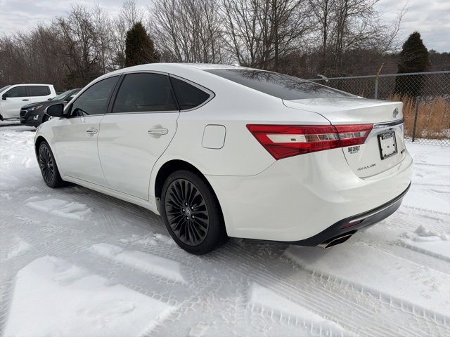 Used 2017 Toyota Avalon Touring w/ Carpet Mat Package image 4