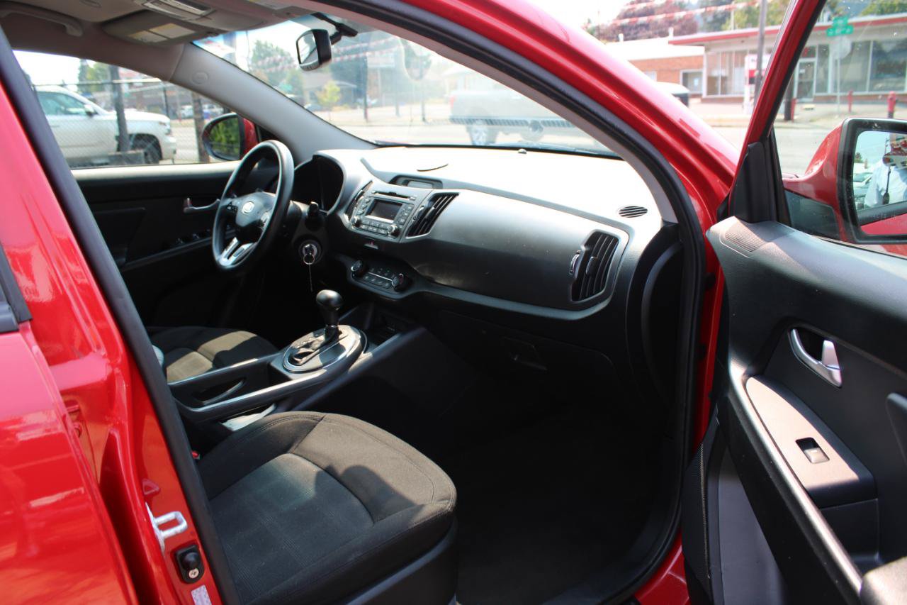 Used 2012 Kia Sportage LX w/ Convenience Pkg FWD image 15