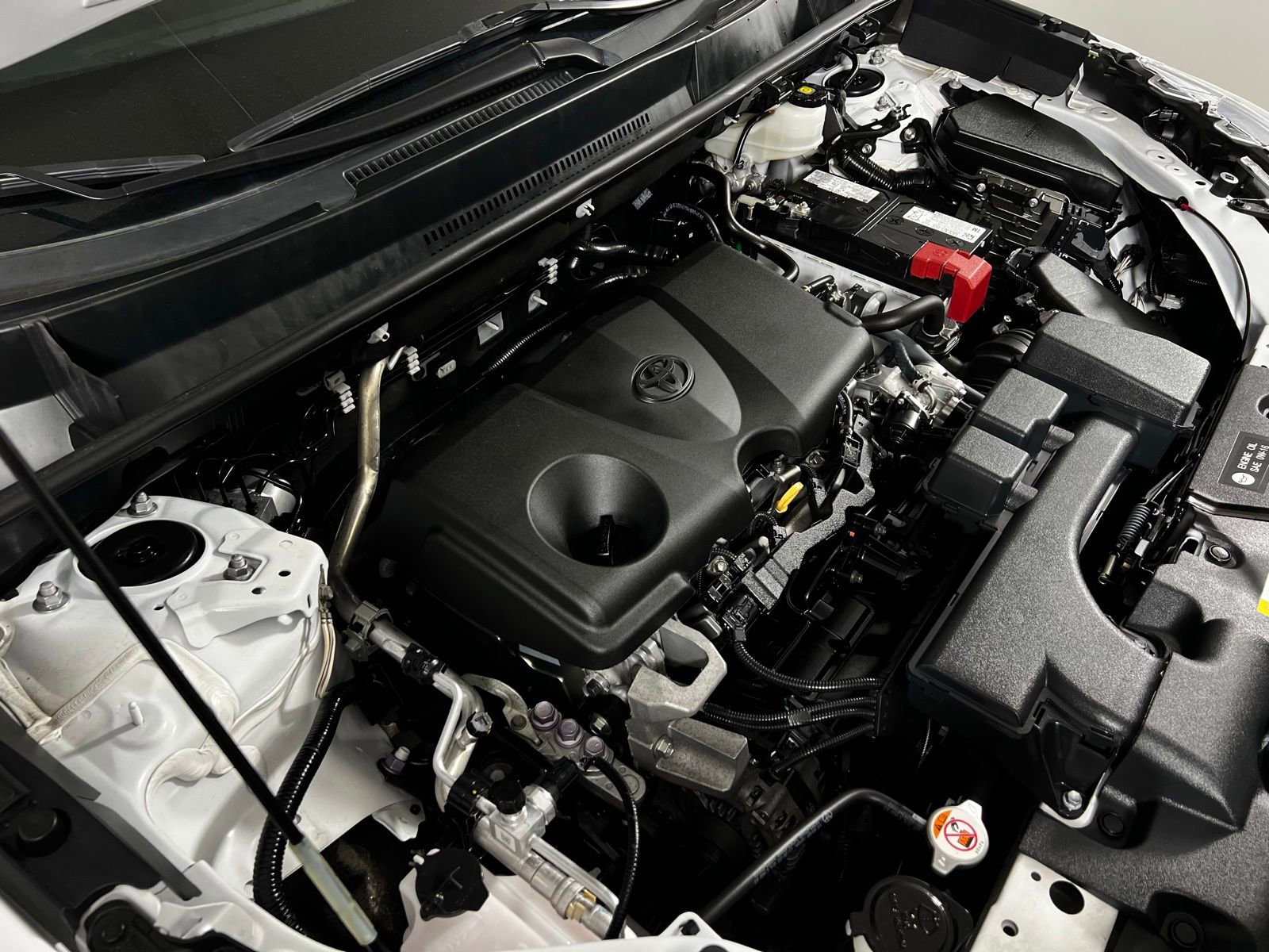 Certified 2024 Toyota RAV4 XLE FWD image 10