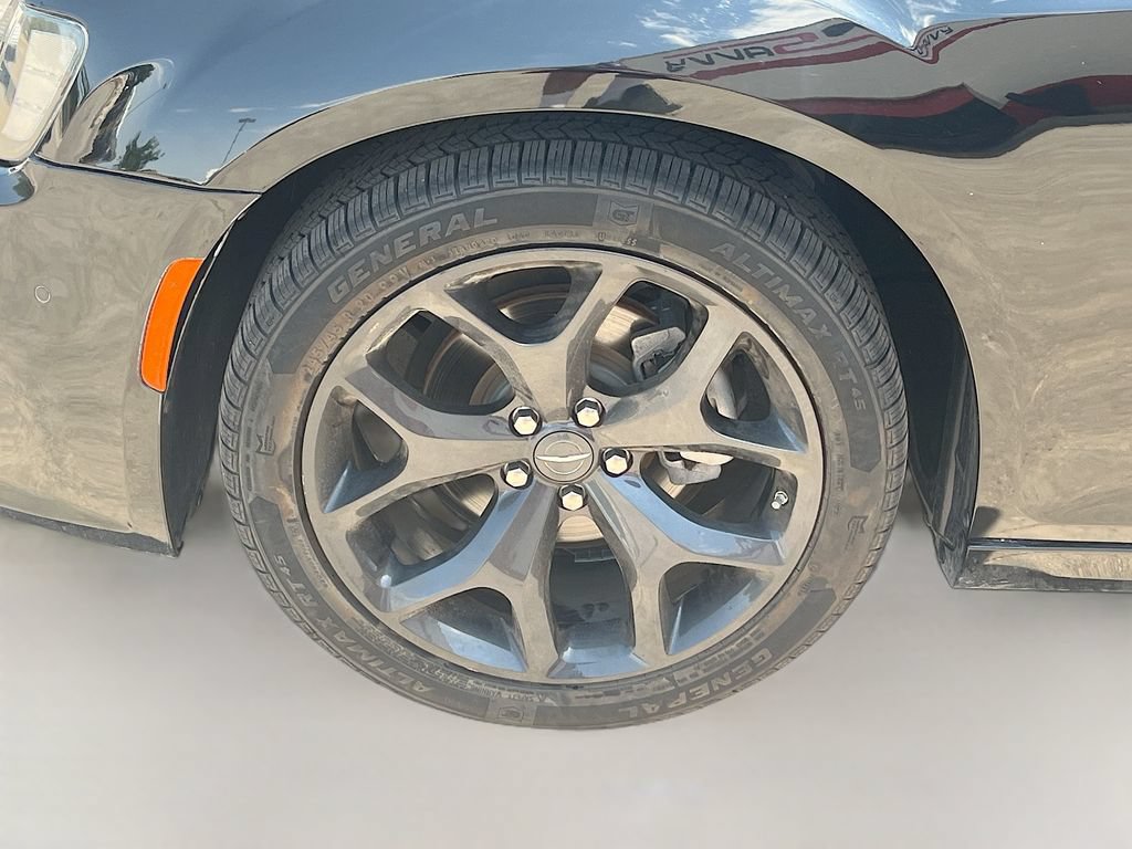 Used 2022 Chrysler 300 Touring L w/ Comfort Group RWD image 31
