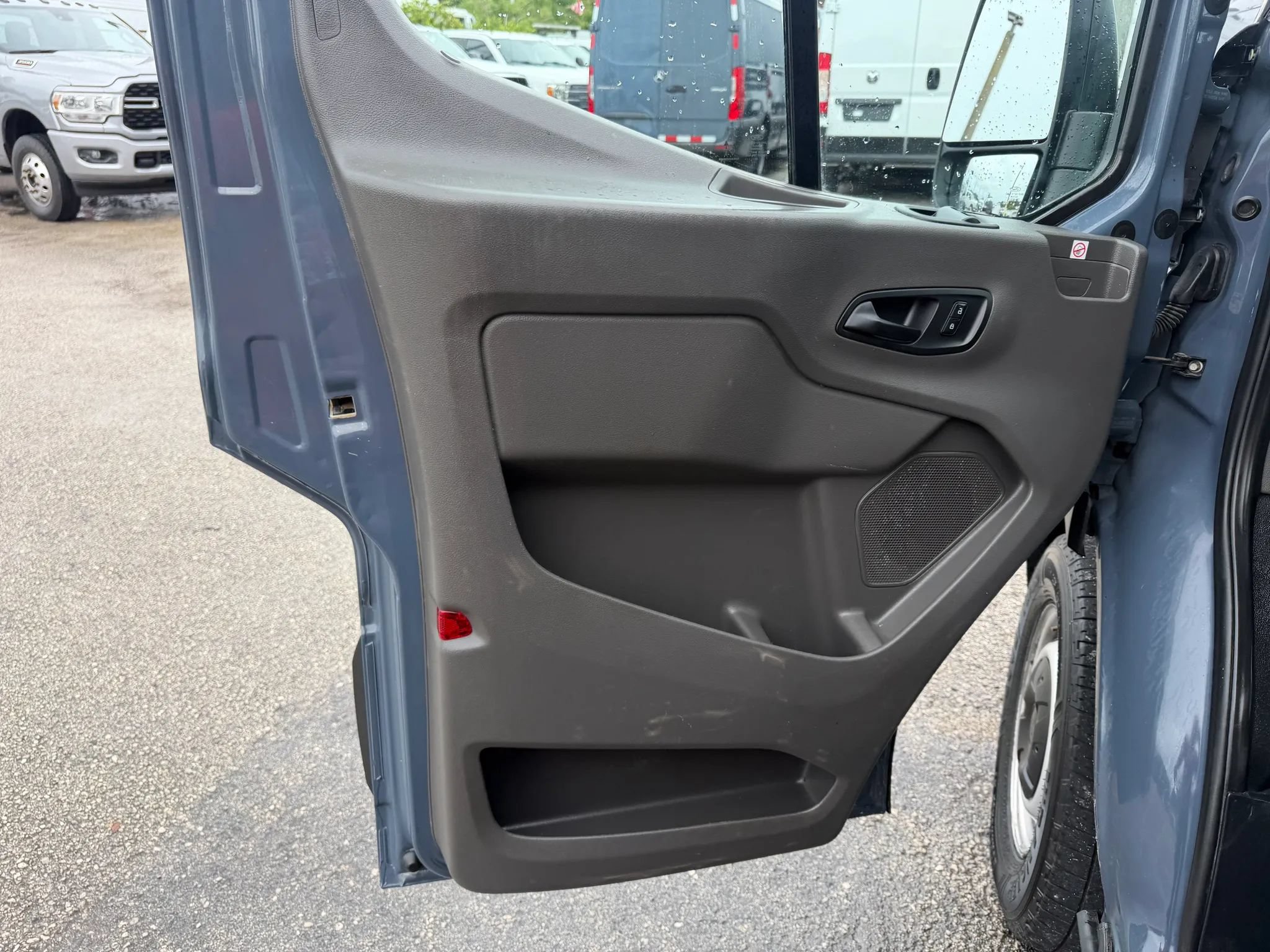 Used 2020 Ford Transit 250 148 High Roof Extended RWD image 10