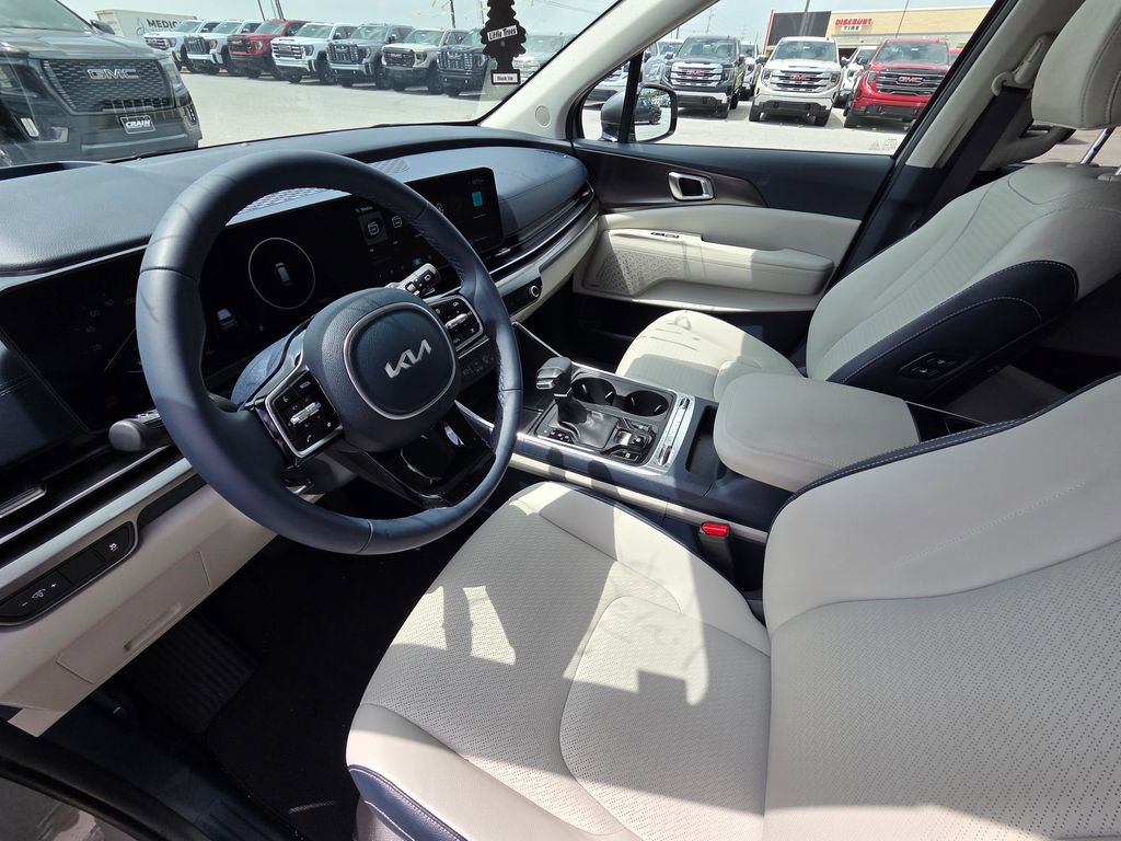 Used 2026 Kia Carnival SX Prestige FWD image 10