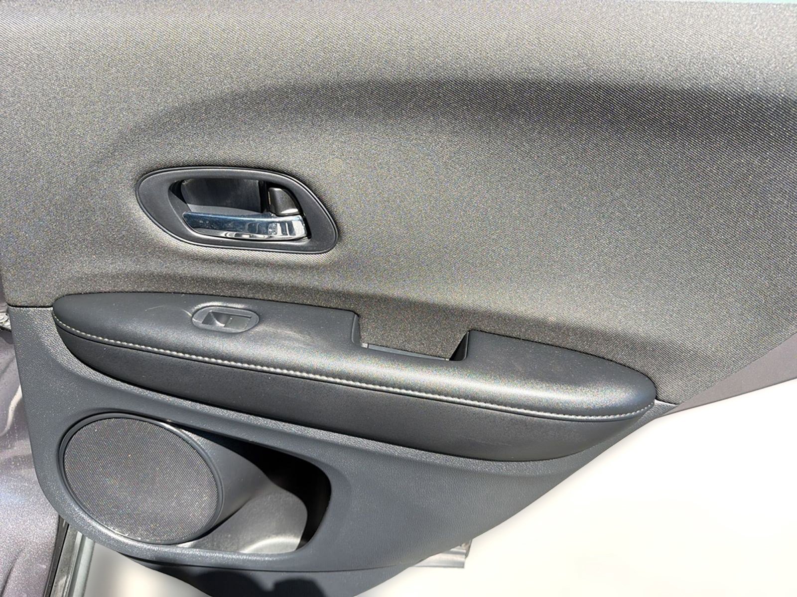 Used 2021 Honda HR-V LX image 22