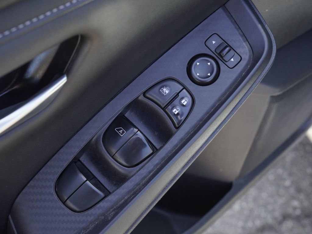 Certified 2023 Nissan Sentra SV image 9