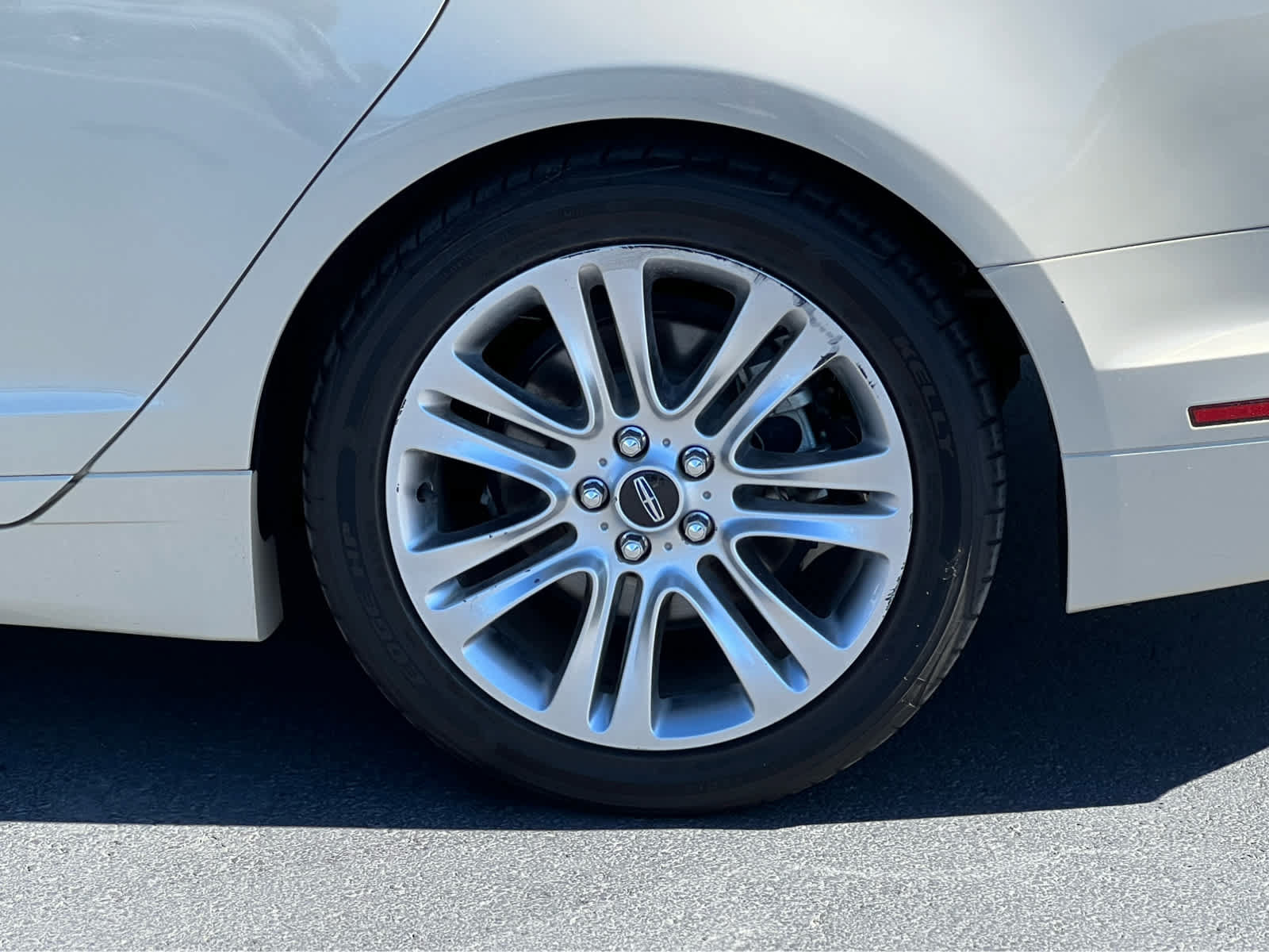 Used 2014 Lincoln MKZ Hybrid w/ Equipment Group 202A Reserve FWD image 14