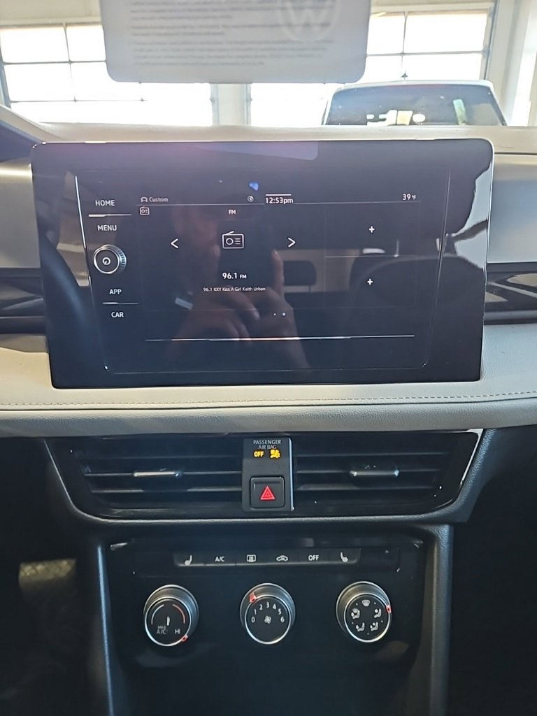 Used 2025 Volkswagen Taos S image 28