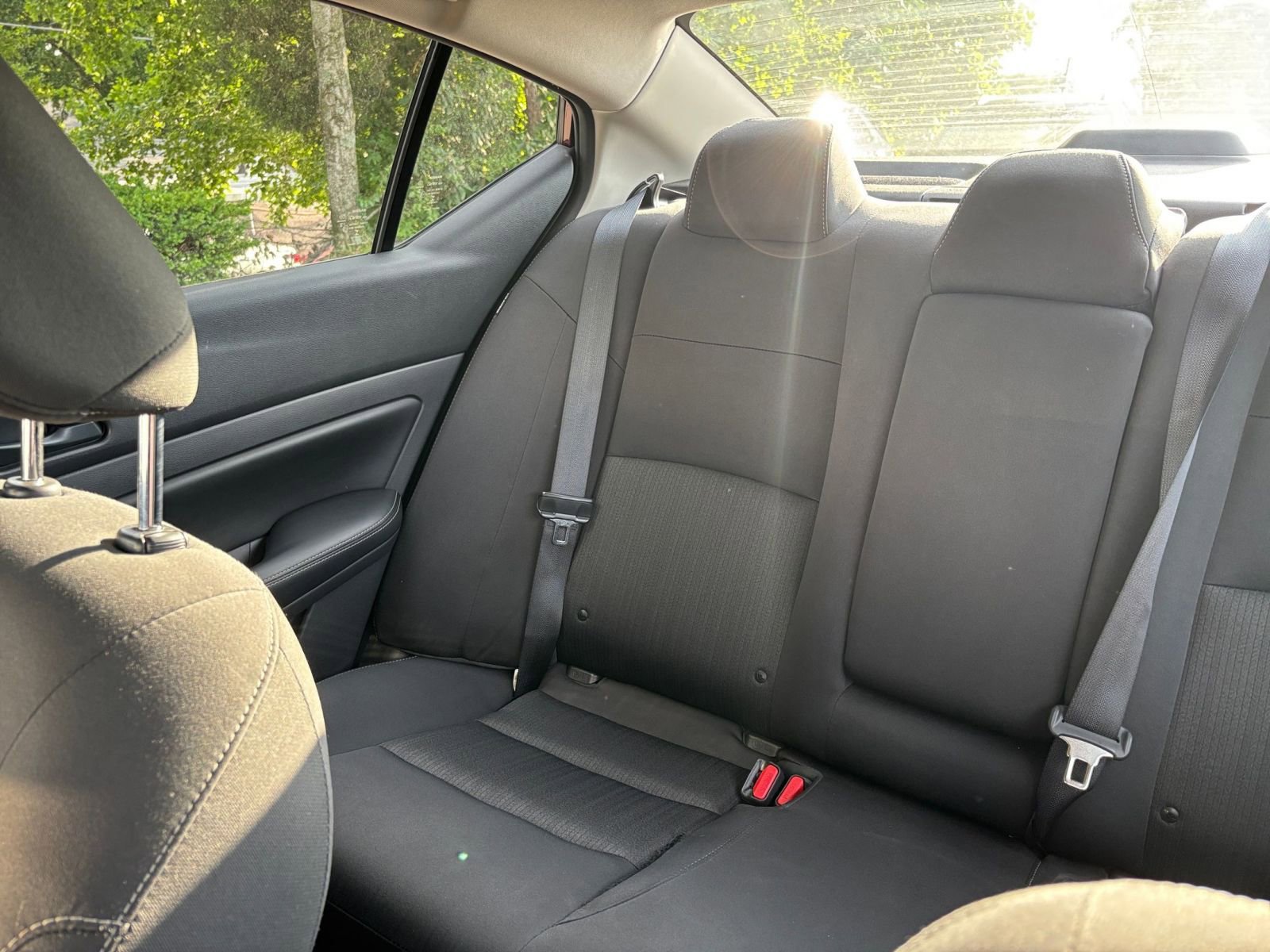 Used 2025 Nissan Altima 2.5 SV FWD image 39