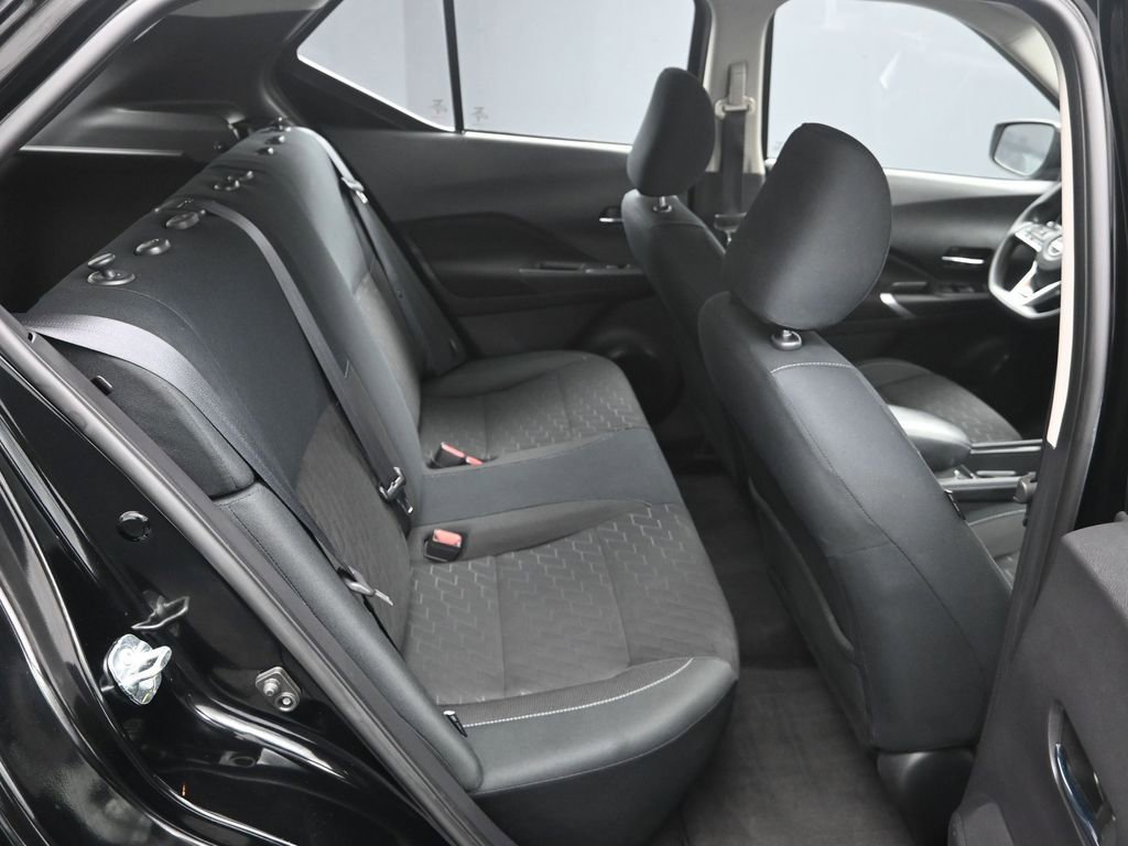 Used 2024 Nissan Kicks SV image 33