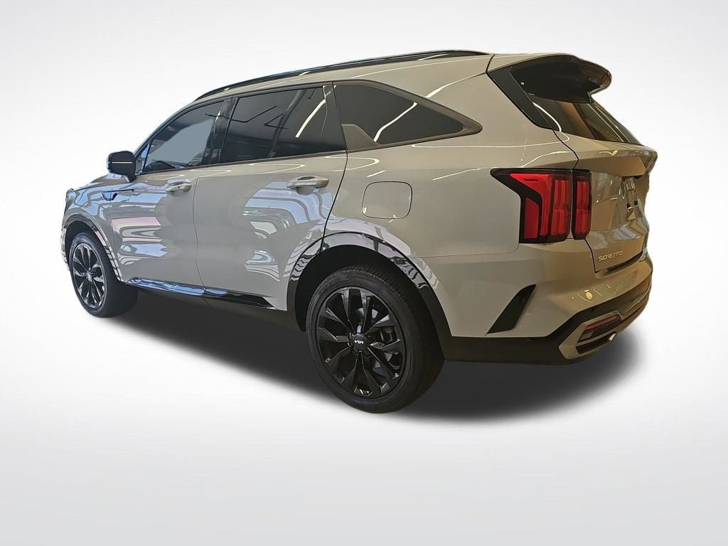 Used 2023 Kia Sorento SX image 4