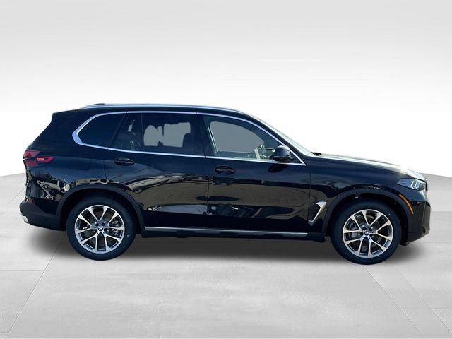 New 2026 BMW X5 xDrive40i w/ Premium Package AWD/4WD image 2