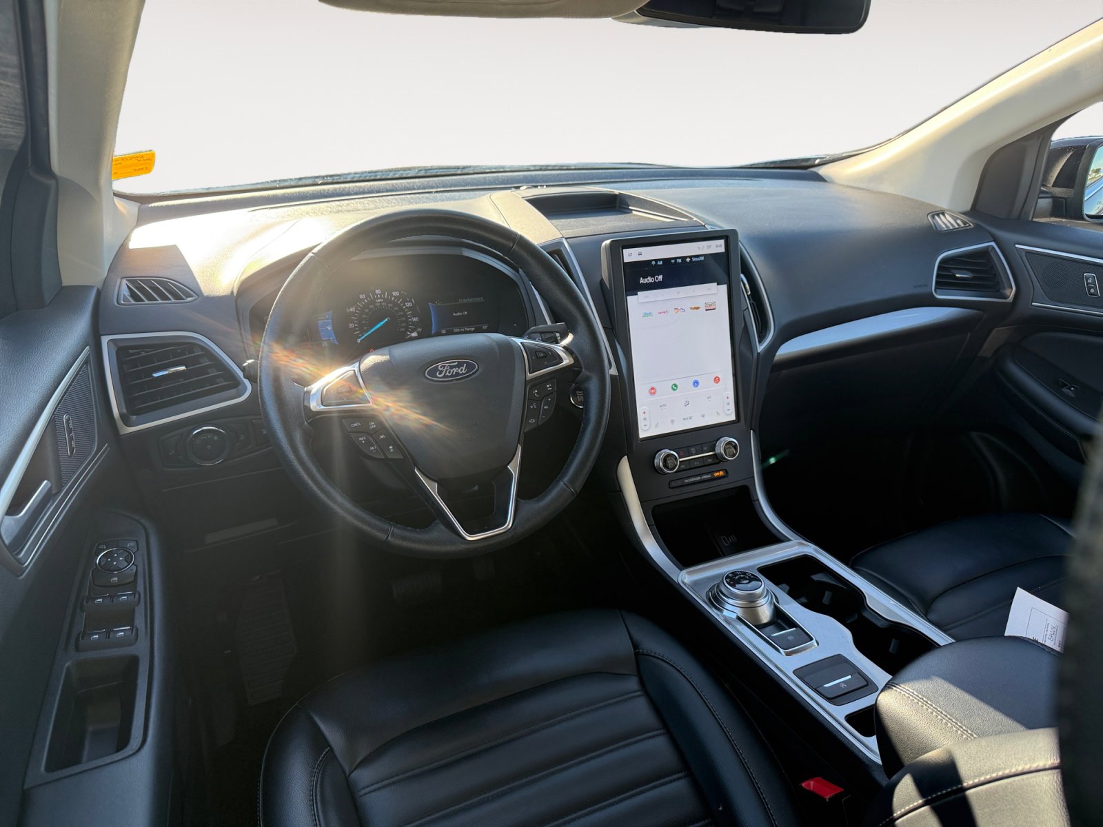 Used 2024 Ford Edge SEL image 15