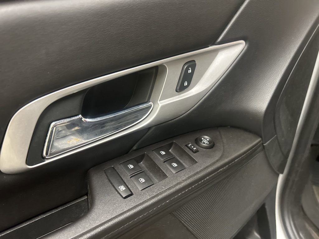 Used 2016 GMC Terrain SLE image 26