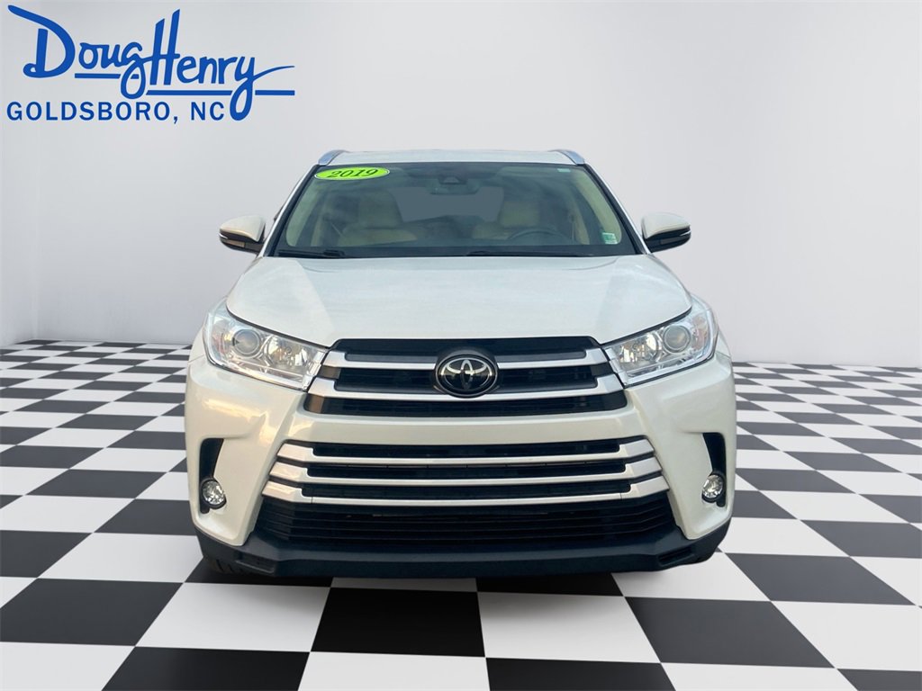Used 2019 Toyota Highlander XLE image 8