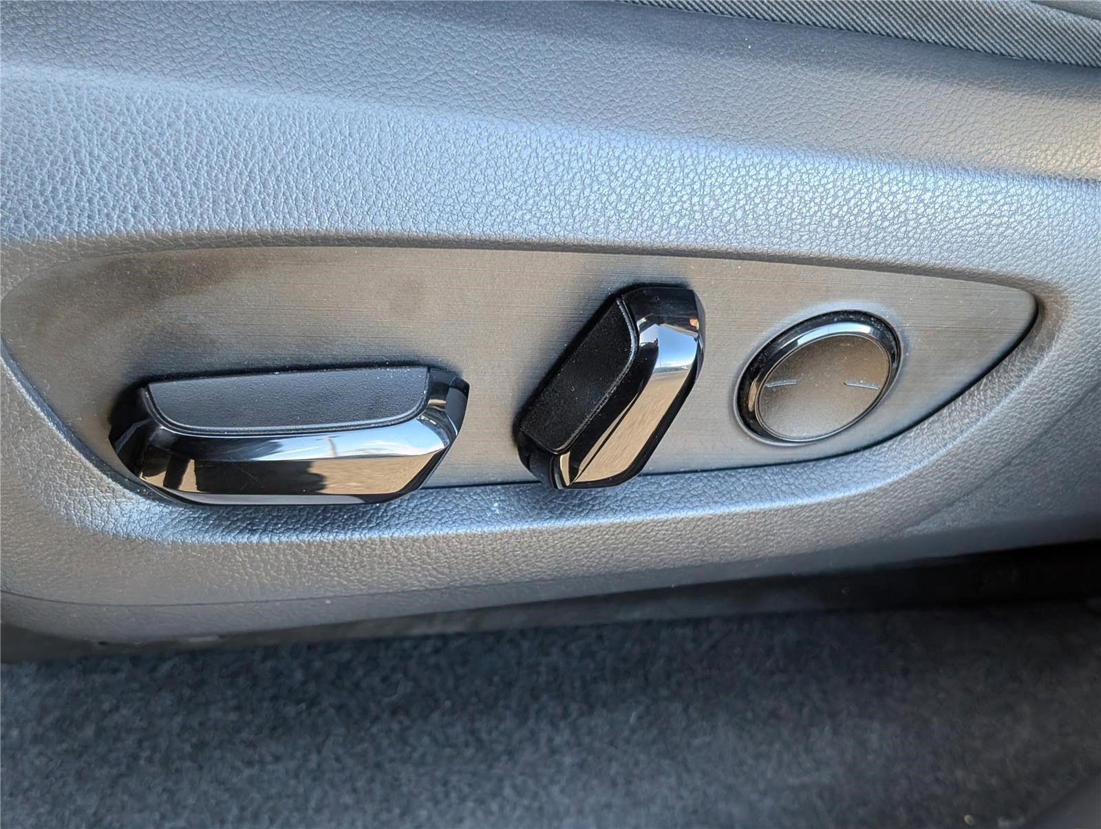 Certified 2025 Lexus GX 550 w/ Accessory Package (2T) image 23