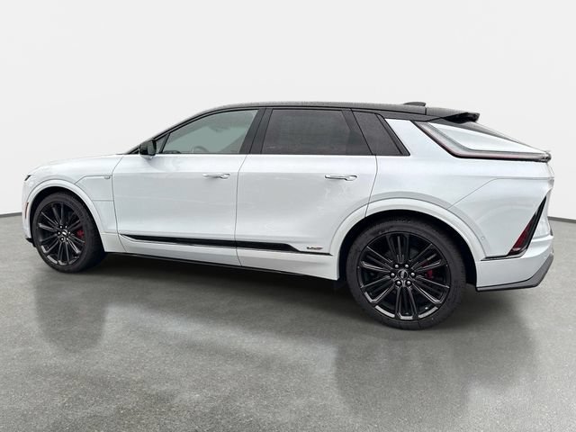New 2026 Cadillac Lyriq V w/ LPO, Floor Liner Package AWD/4WD image 10