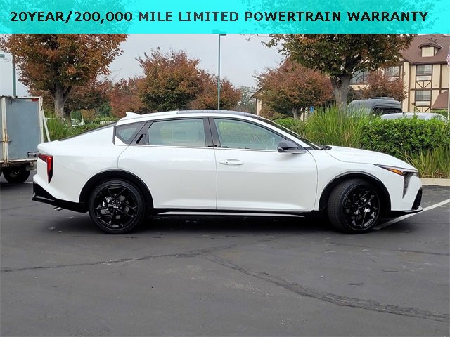 New 2025 Kia K4 GT-Line Turbo image 3