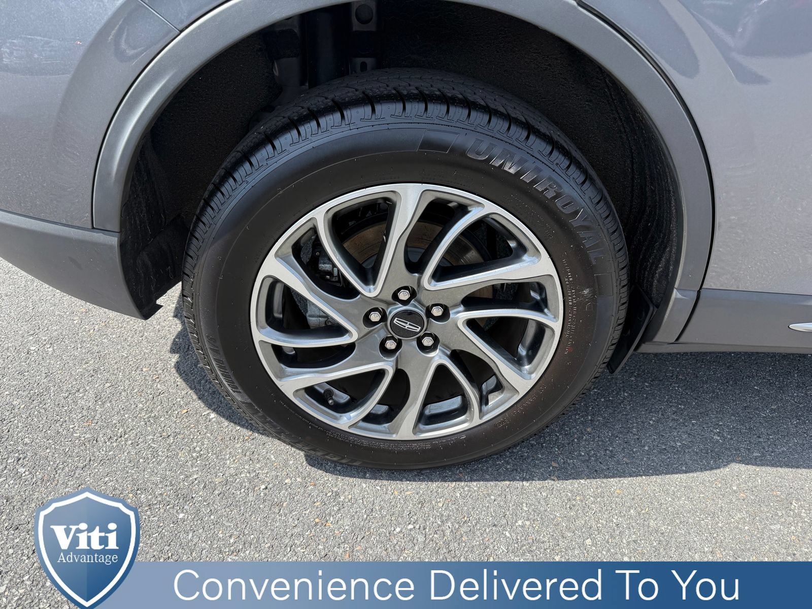 Used 2022 Lincoln Corsair AWD w/ Equipment Group 101A image 14