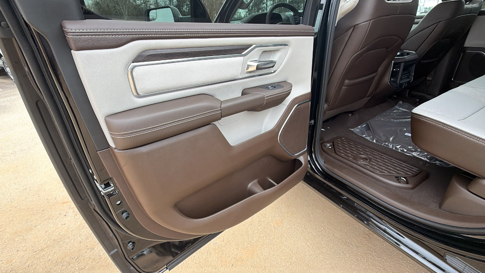 New 2026 RAM 1500 Laramie image 18