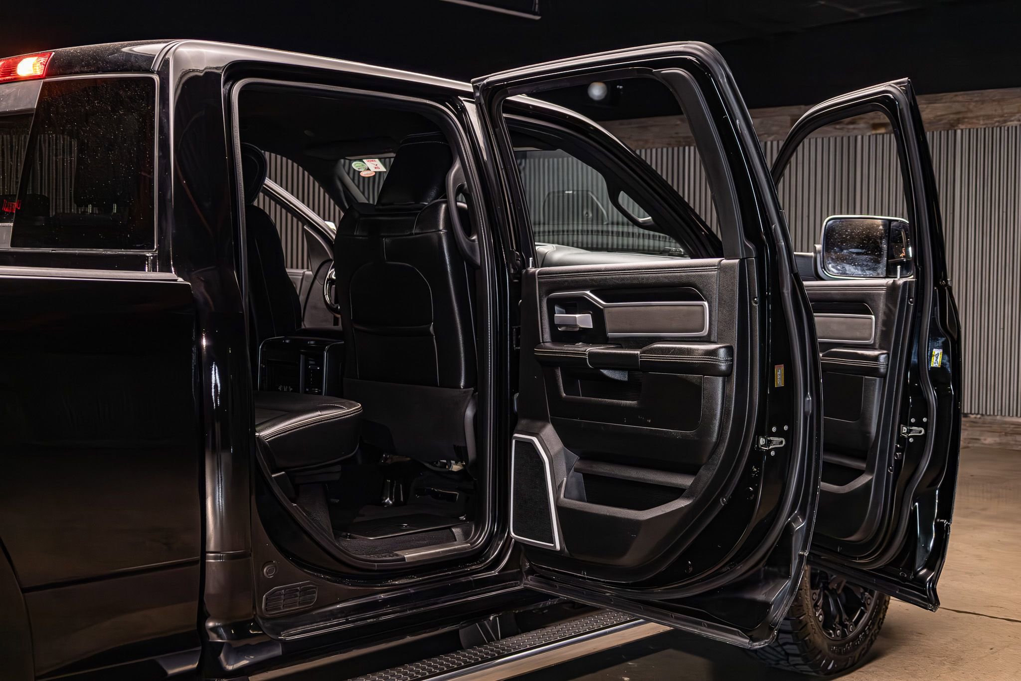 Used 2020 RAM 2500 Laramie image 29