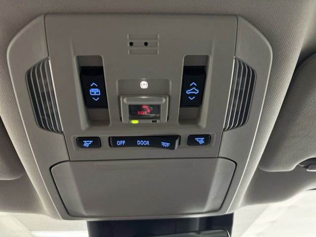 Used 2021 Toyota Highlander Platinum image 55