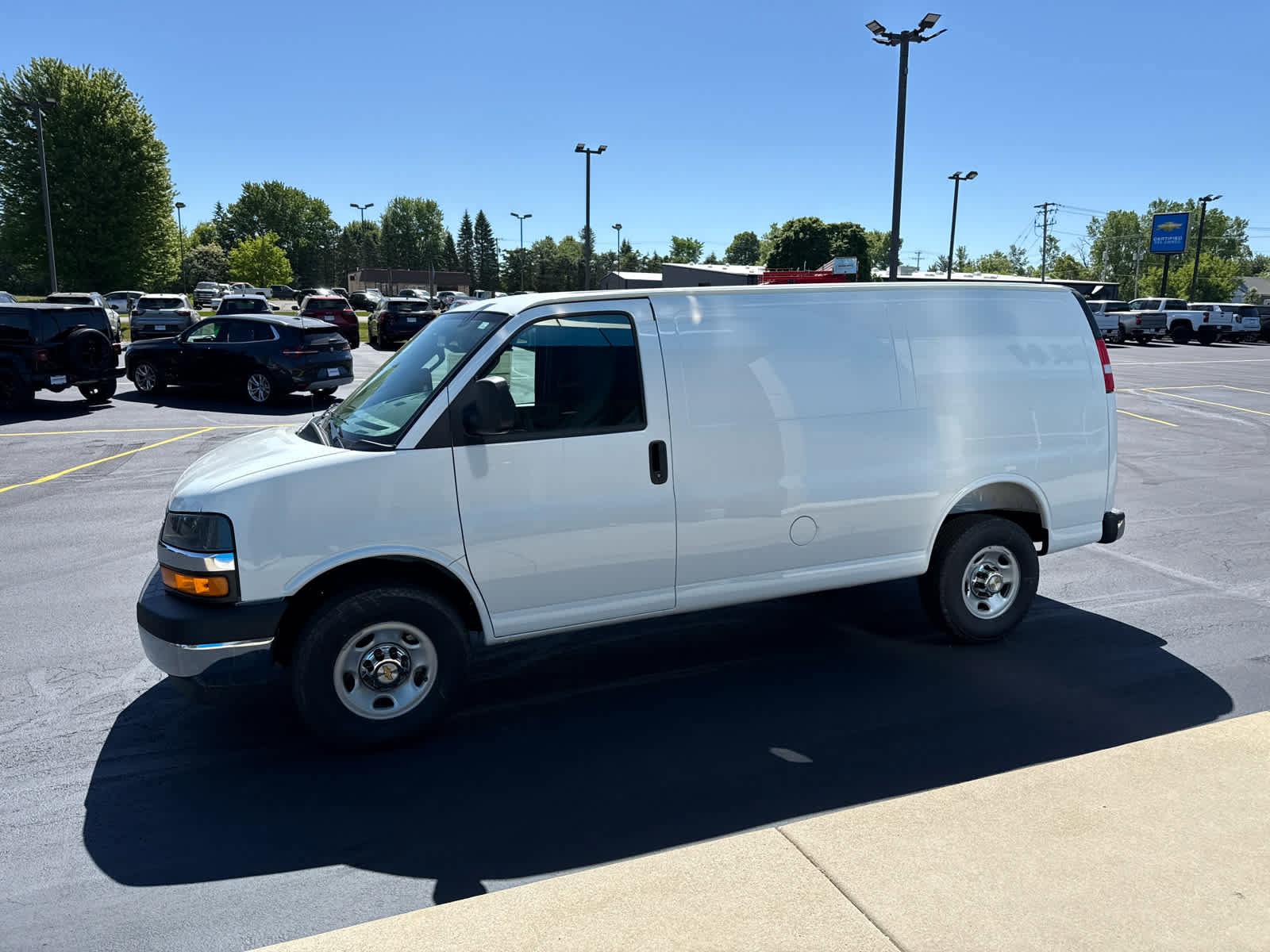 New 2026 Chevrolet Express 3500 w/ Driver Convenience Package RWD image 7