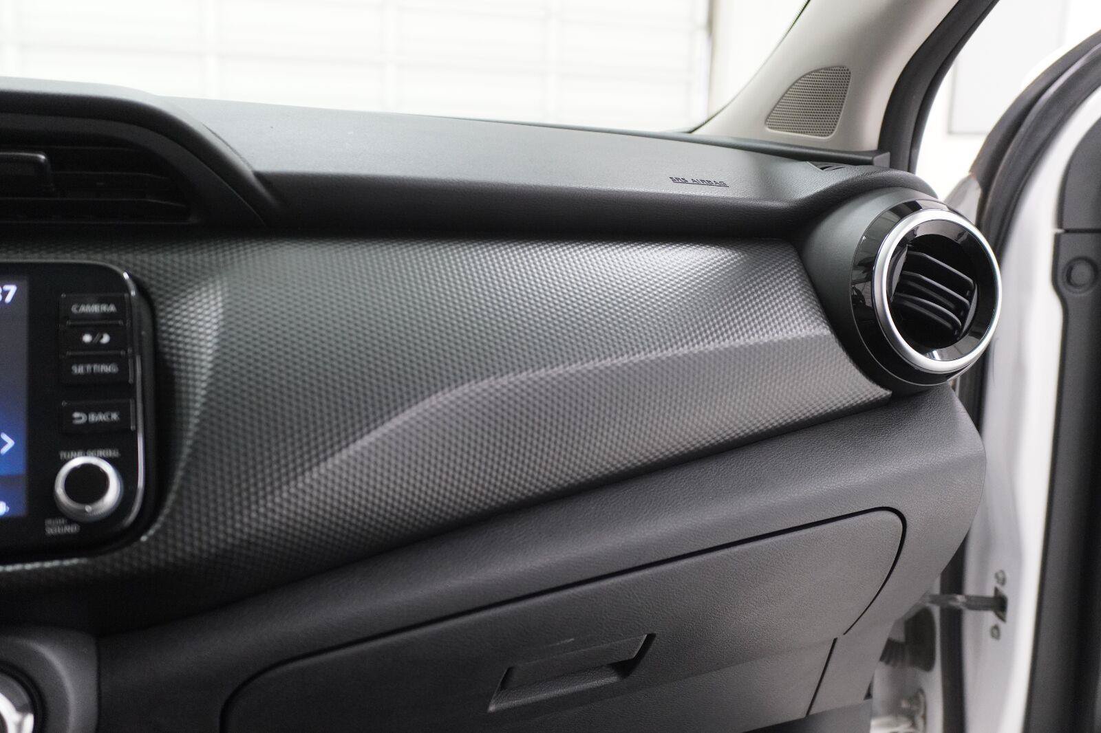 Used 2023 Nissan Kicks SV w/ Exterior Package FWD image 19