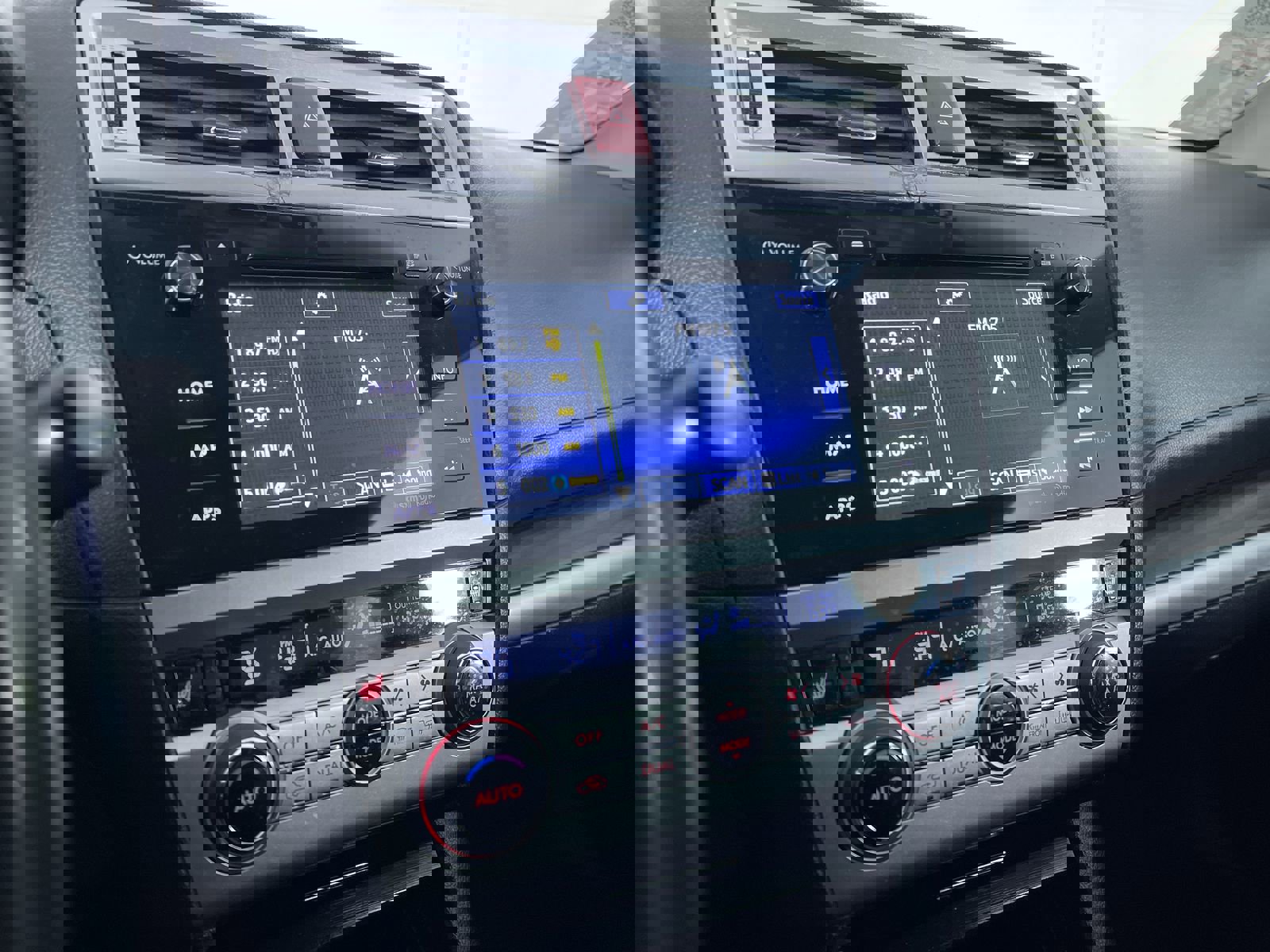 Used 2016 Subaru Legacy 3.6R Limited image 18