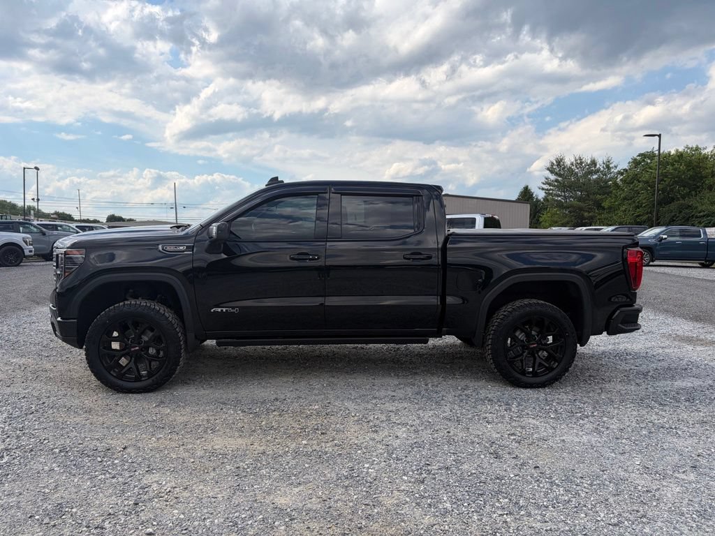 Used 2023 GMC Sierra 1500 AT4 AWD/4WD image 5