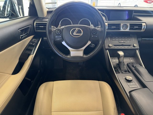 Used 2016 Lexus IS 300 AWD image 13