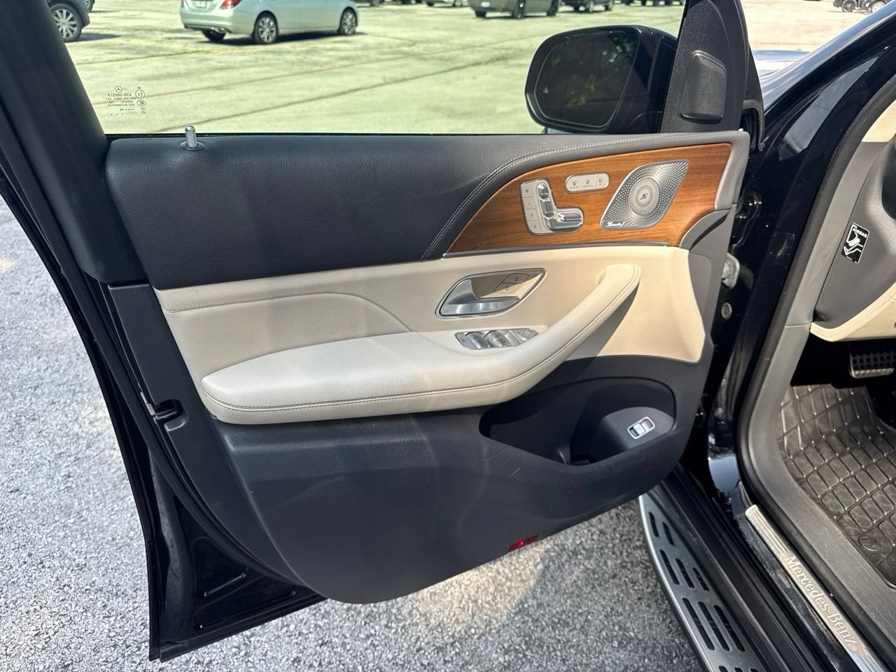 Used 2020 Mercedes-Benz GLS 580 4MATIC image 19
