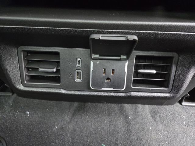 New 2026 GMC Sierra 1500 Elevation image 14