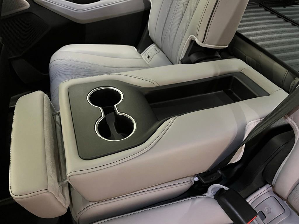 New 2026 Acura MDX SH-AWD w/ Advance Package image 14