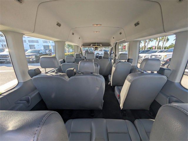Used 2017 Ford Transit 350 XL image 10