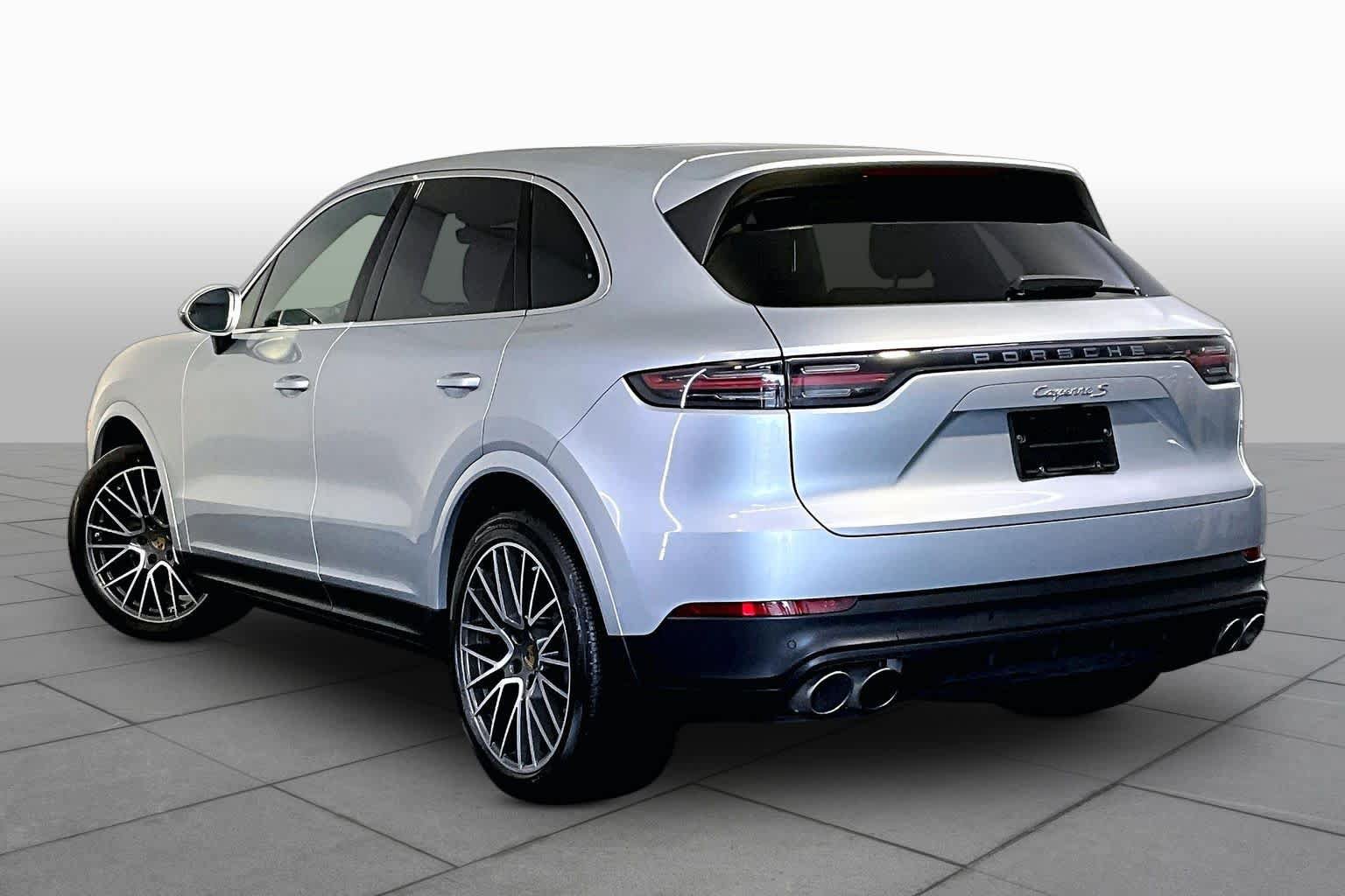 Used 2019 Porsche Cayenne S AWD/4WD image 12