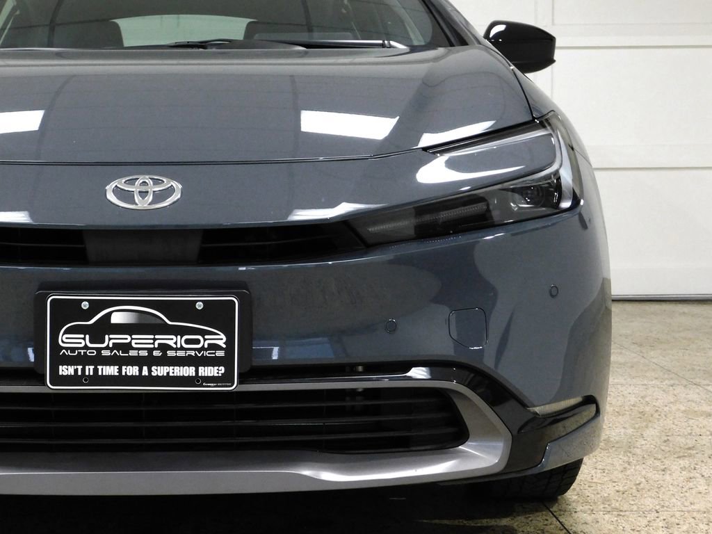 Used 2024 Toyota Prius XLE image 19
