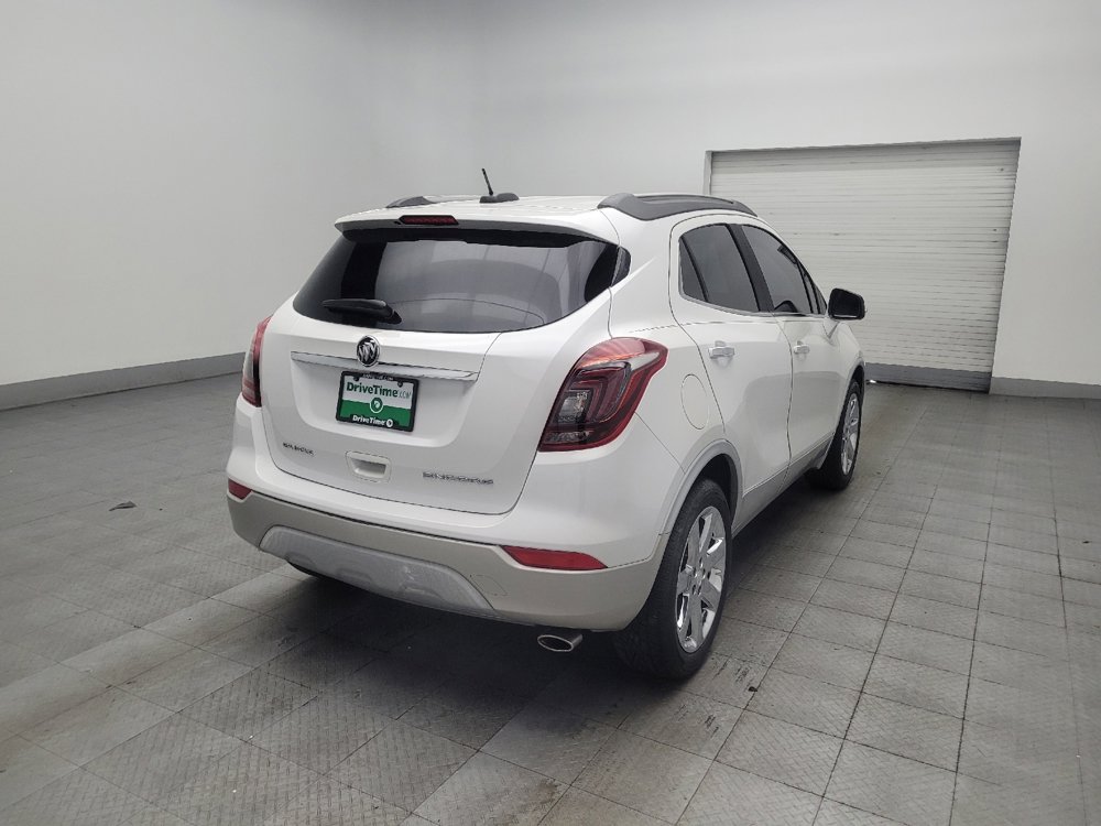 Used 2018 Buick Encore Essence w/ Experience Buick Package FWD image 9