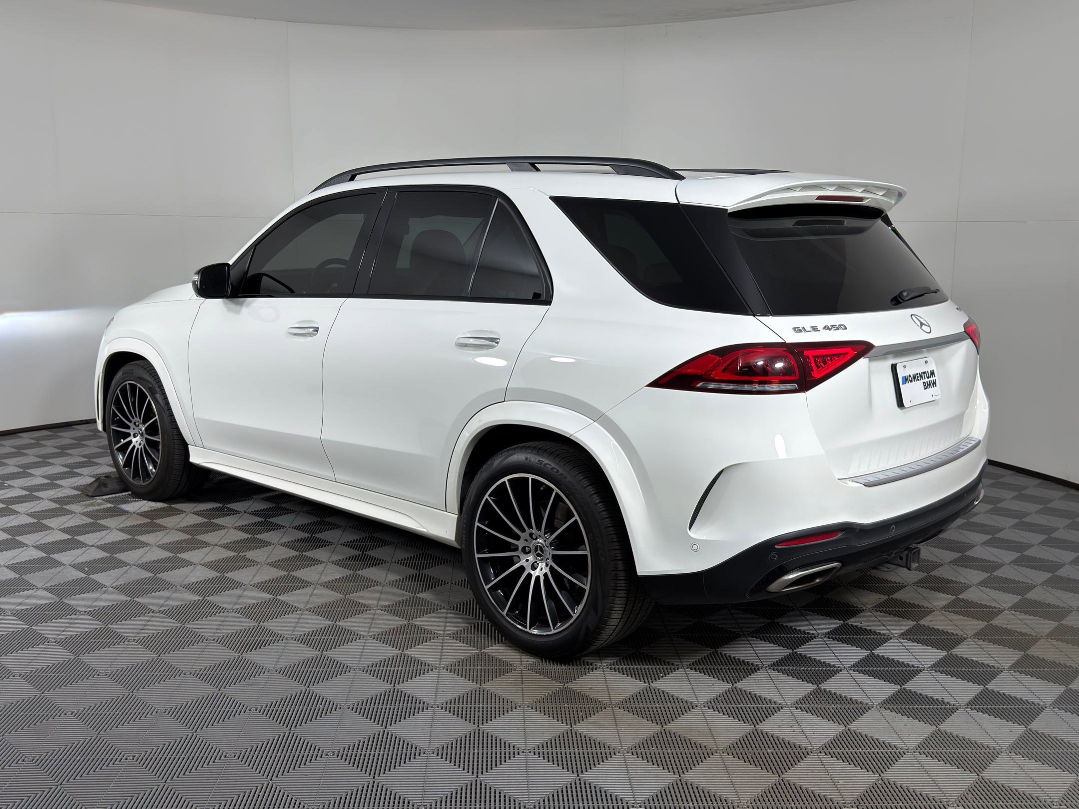 Used 2020 Mercedes-Benz GLE 450 4MATIC image 3