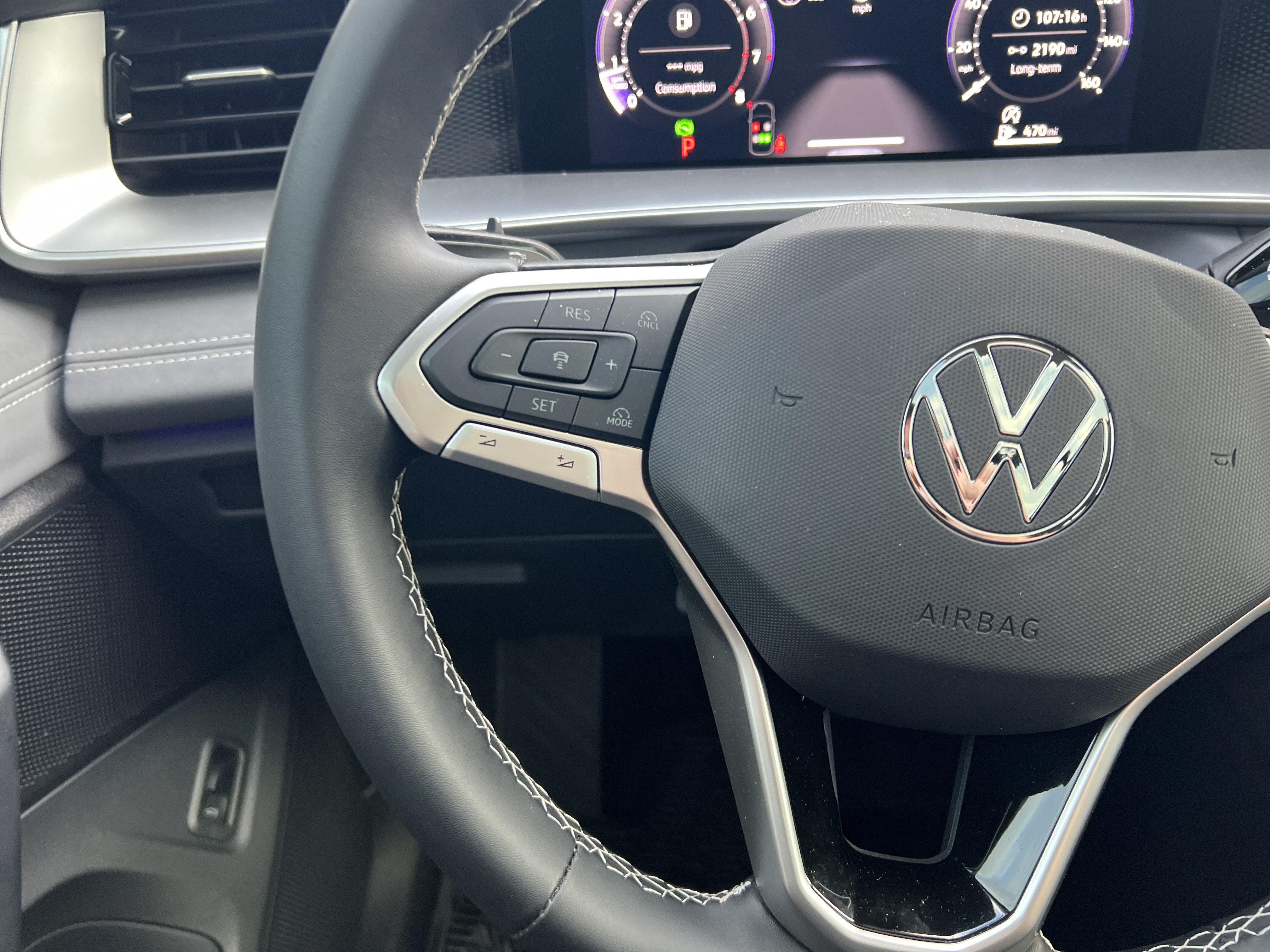 Certified 2026 Volkswagen Tiguan SE FWD image 15