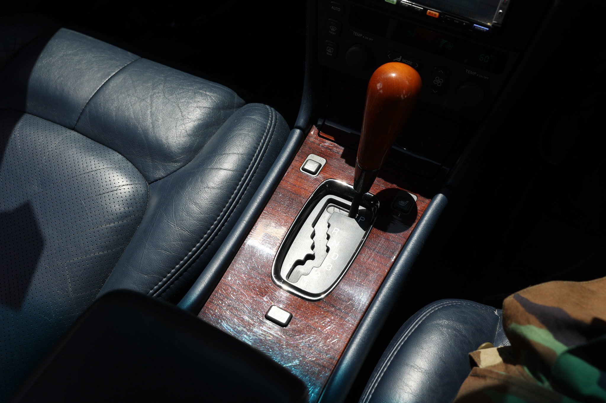 Used 1999 Cadillac Seville STS FWD image 37